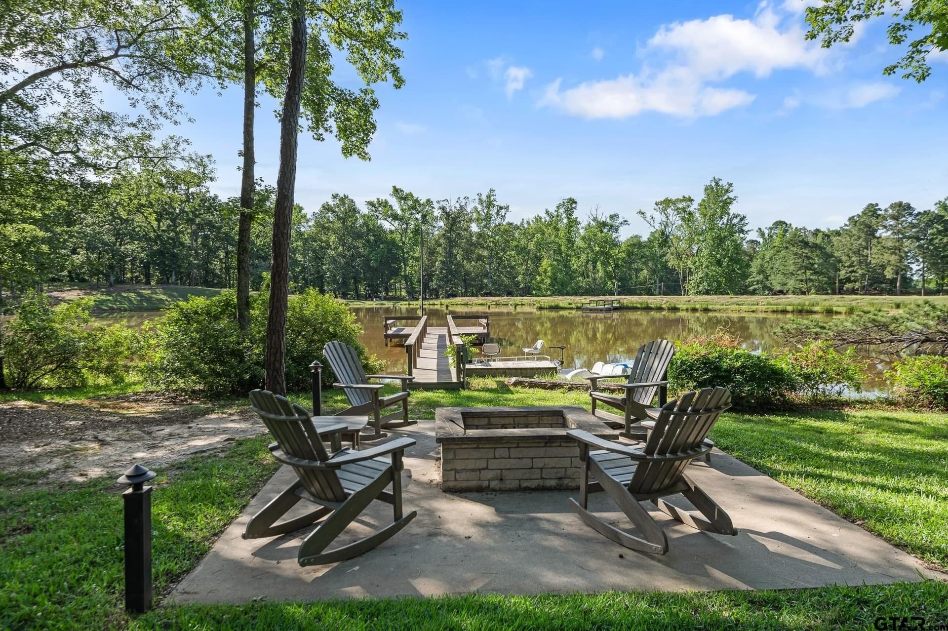 915 County Road 3277