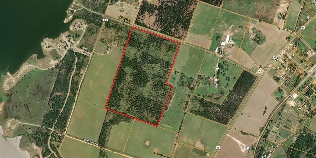 138.04 acres in Comanche County - photo 2
