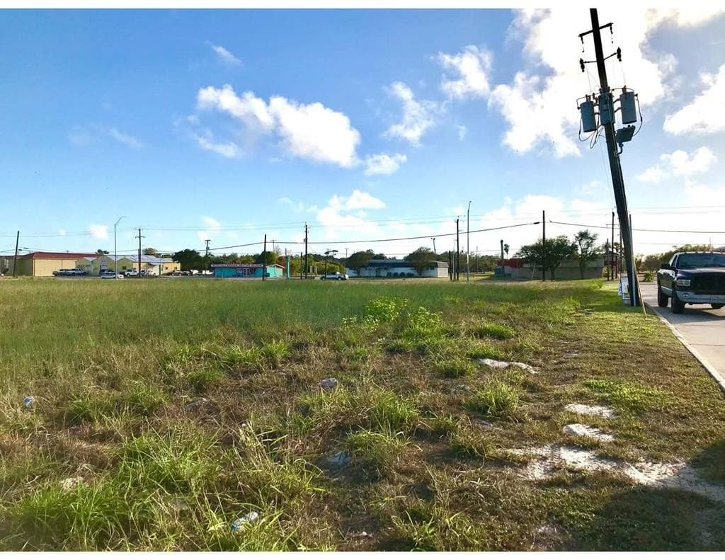 7.68 acres in San Patricio County - photo 8