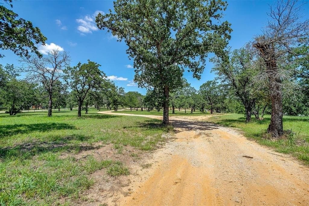 5.66 acres in Wise County - photo 14