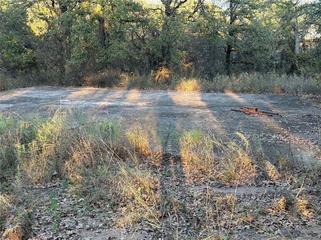 5.66 acres in Wise County - photo 17