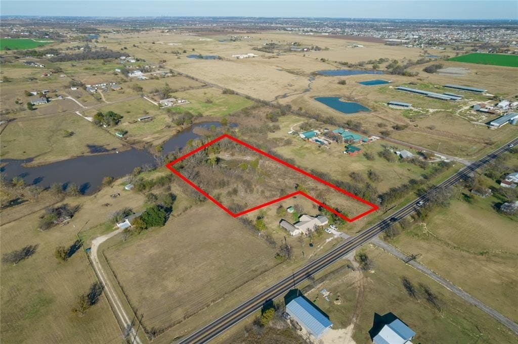 3.55 acres in Johnson County - photo 2