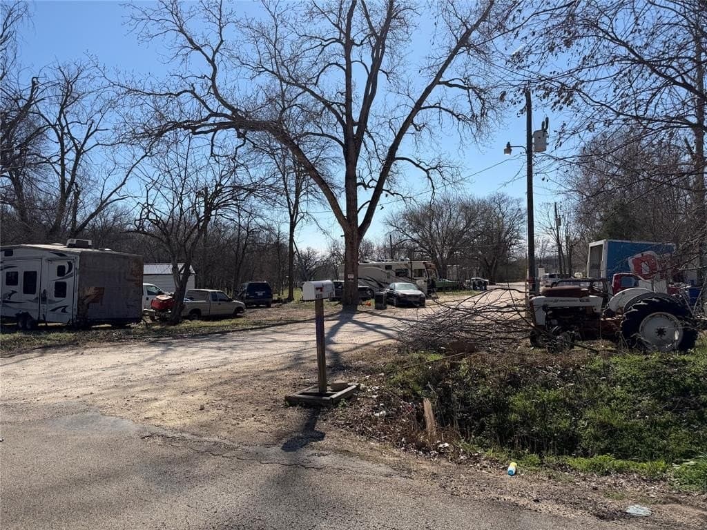 5.97 acres in Johnson County - photo 3