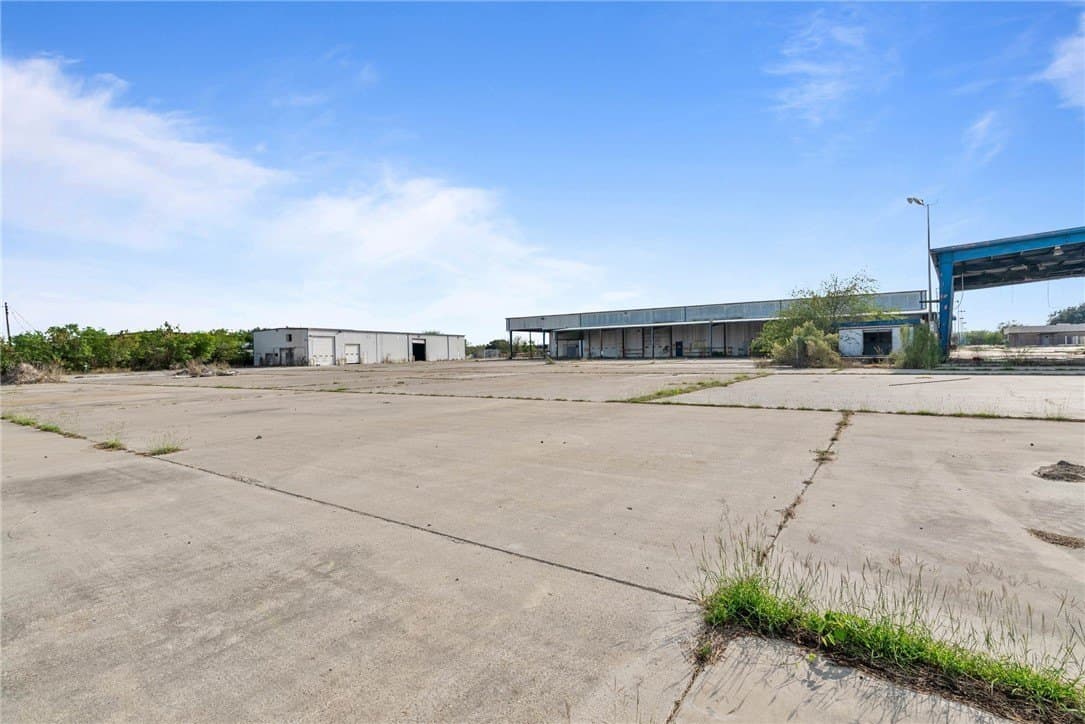 10 acres in Jim Wells County - photo 26