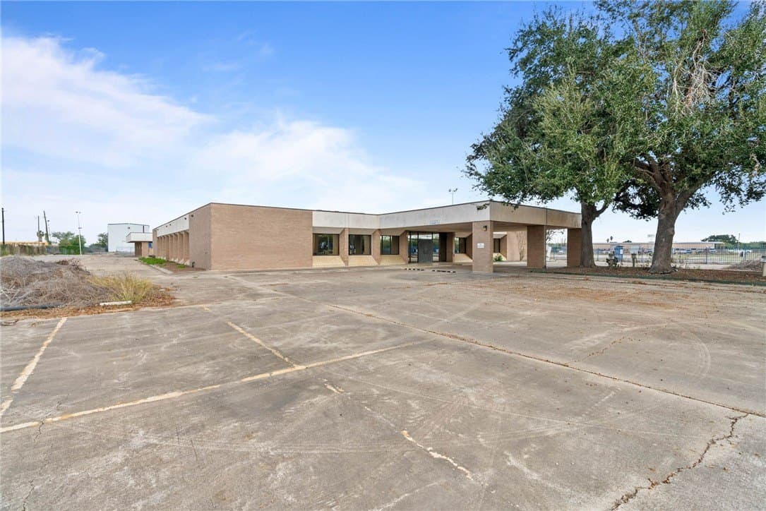 10 acres in Jim Wells County - photo 9