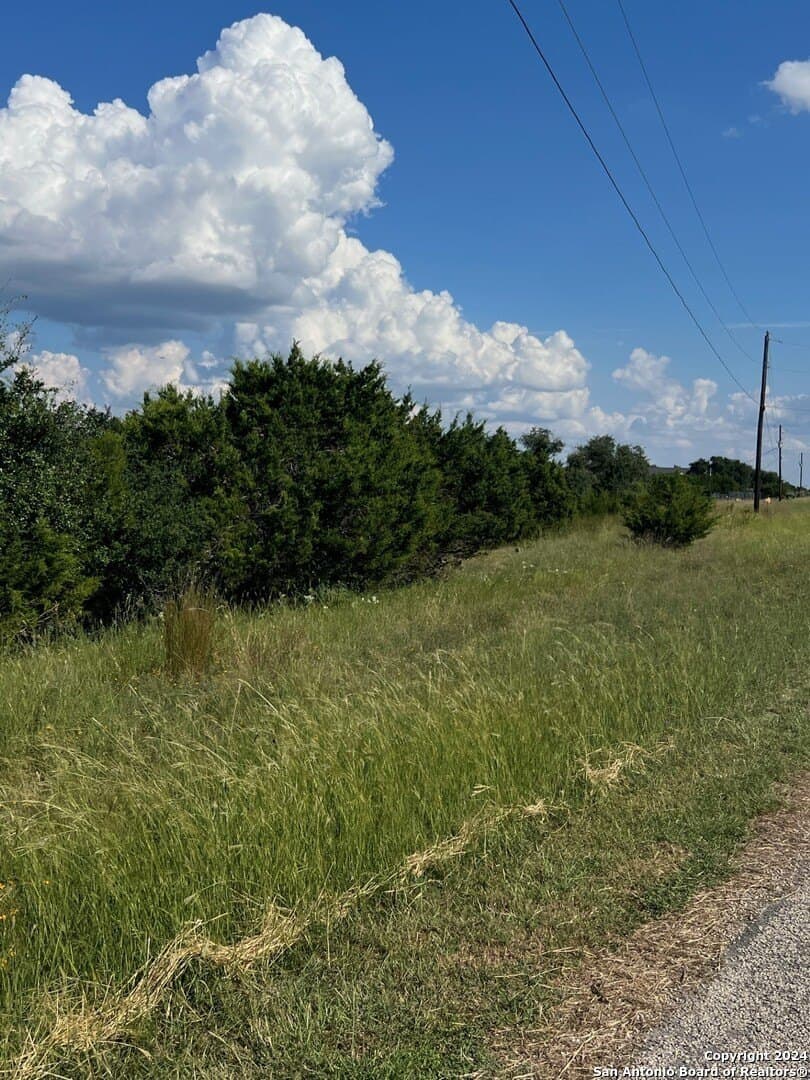 3 acres in Comal County - photo 7