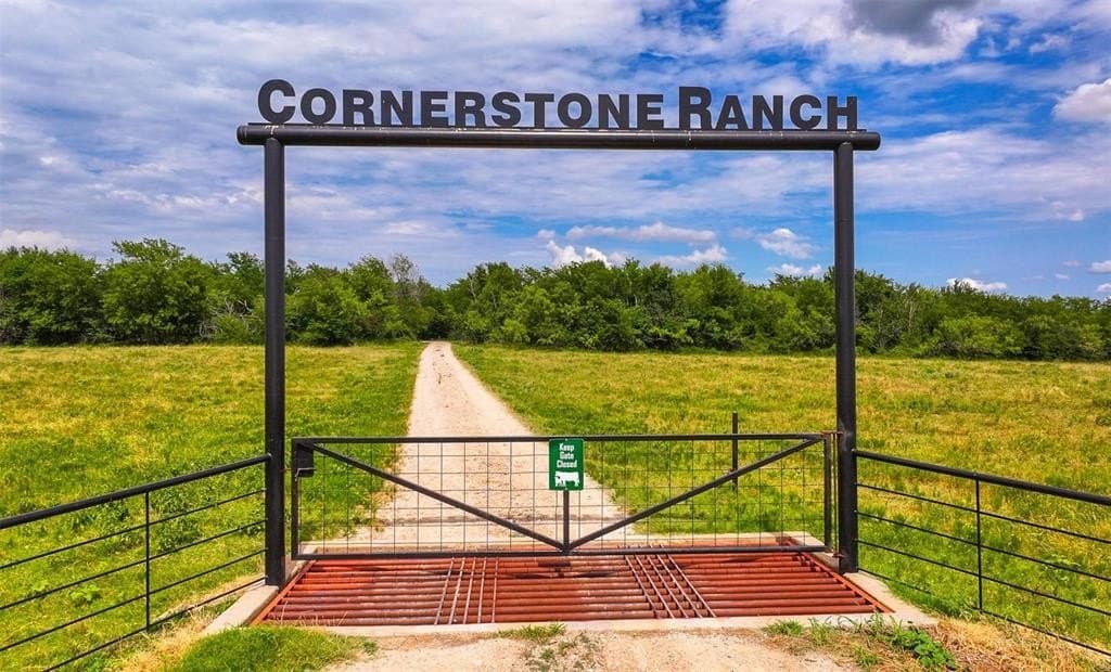 843 acres in Kaufman County - photo 3