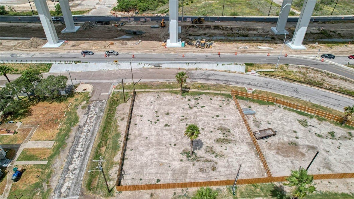0.14 acres in Nueces County - photo 34