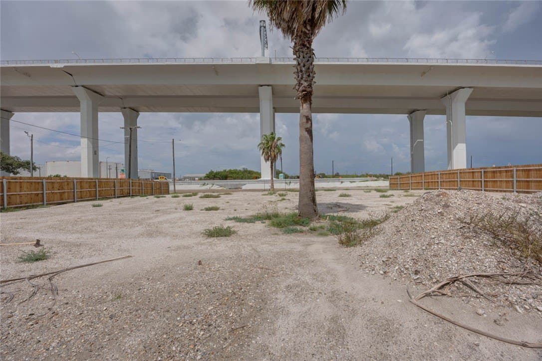 0.14 acres in Nueces County - photo 9