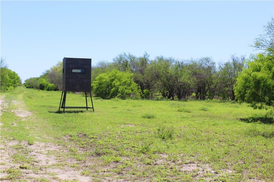180 acres in Kleberg County - photo 10