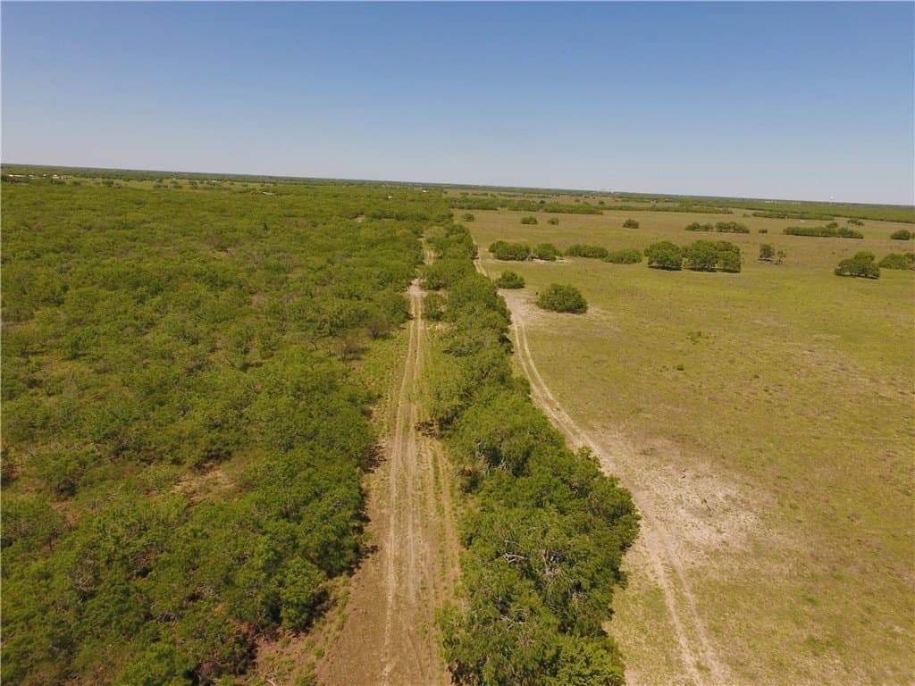 180 acres in Kleberg County - photo 9
