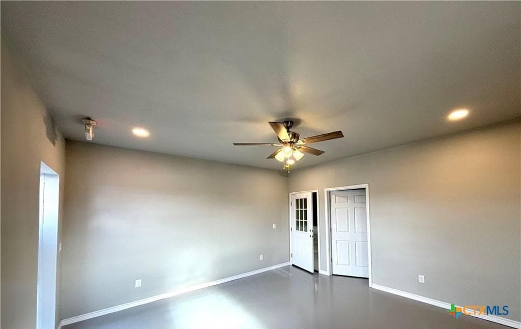 19 acres in Comal County - photo 4