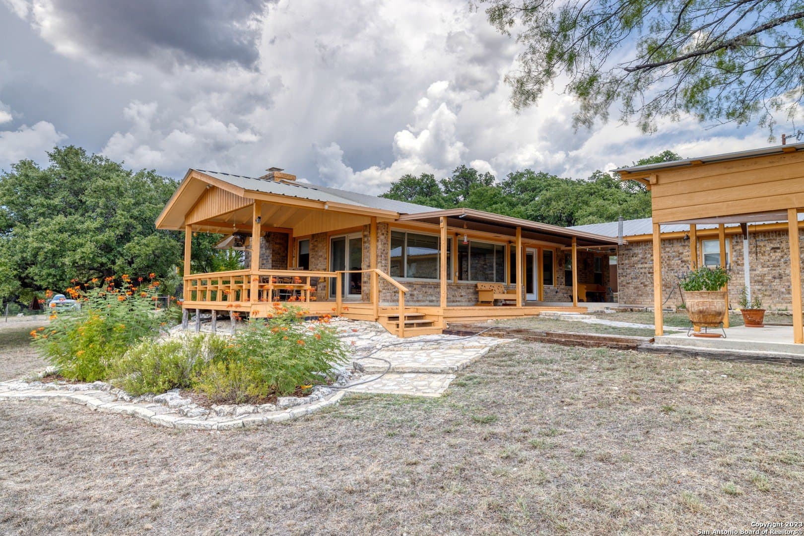 12.62 acres in Real County - photo 3