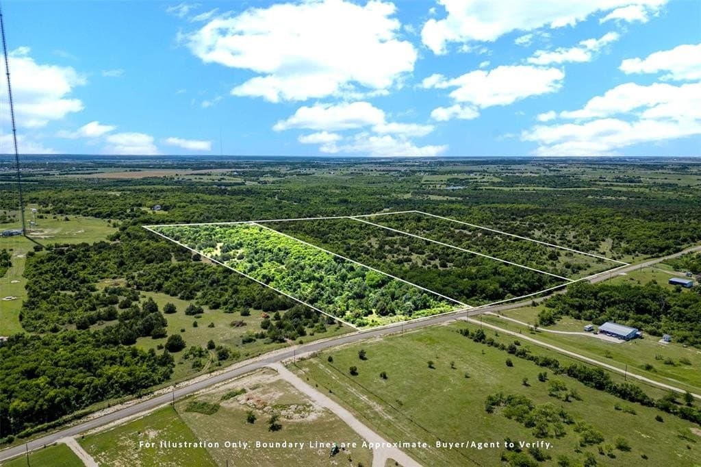 13.7 acres in McLennan County - photo 3