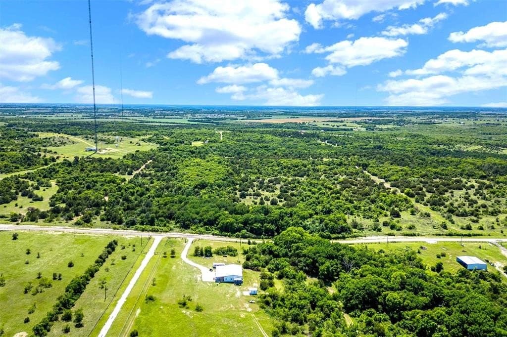 13.7 acres in McLennan County - photo 2