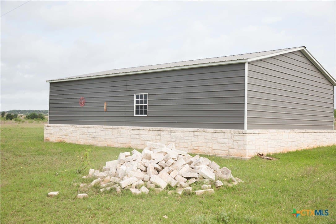 20.02 acres in Lampasas County - photo 7