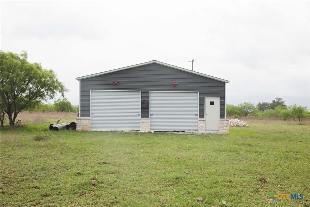 20.02 acres in Lampasas County - photo 4