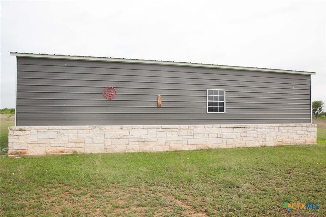 20.02 acres in Lampasas County - photo 6