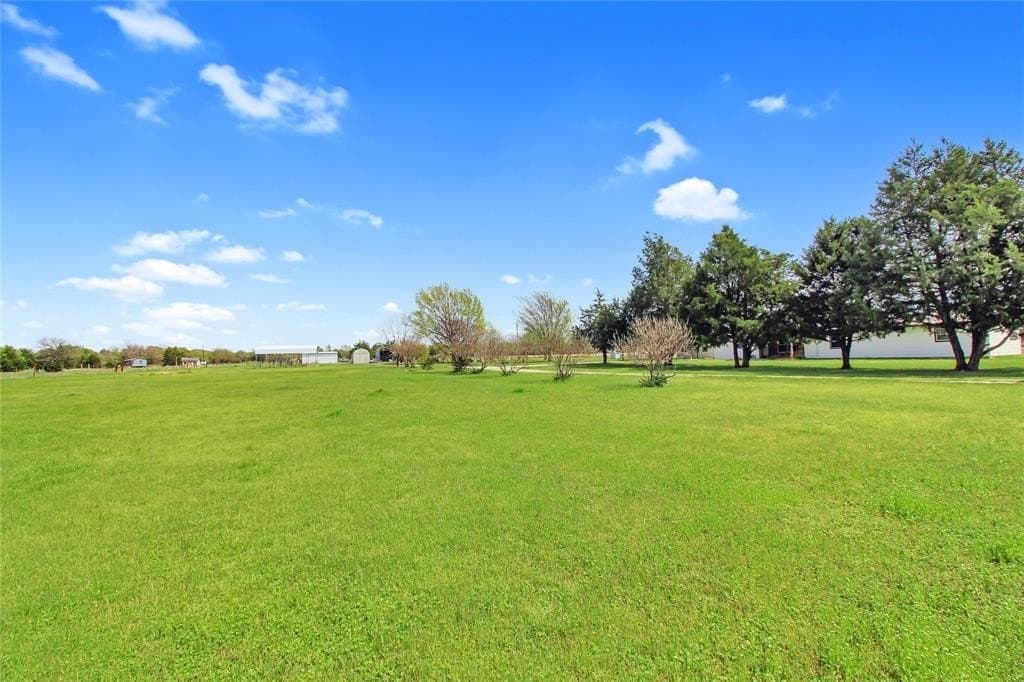 10 acres in Kaufman County - photo 39