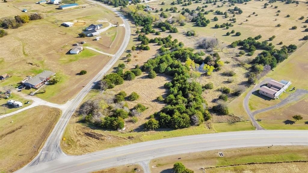34.96 acres in Cooke County - photo 2