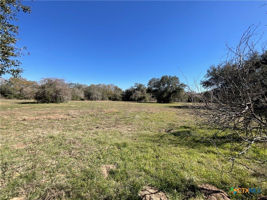 50 acres in Lavaca County - photo 20