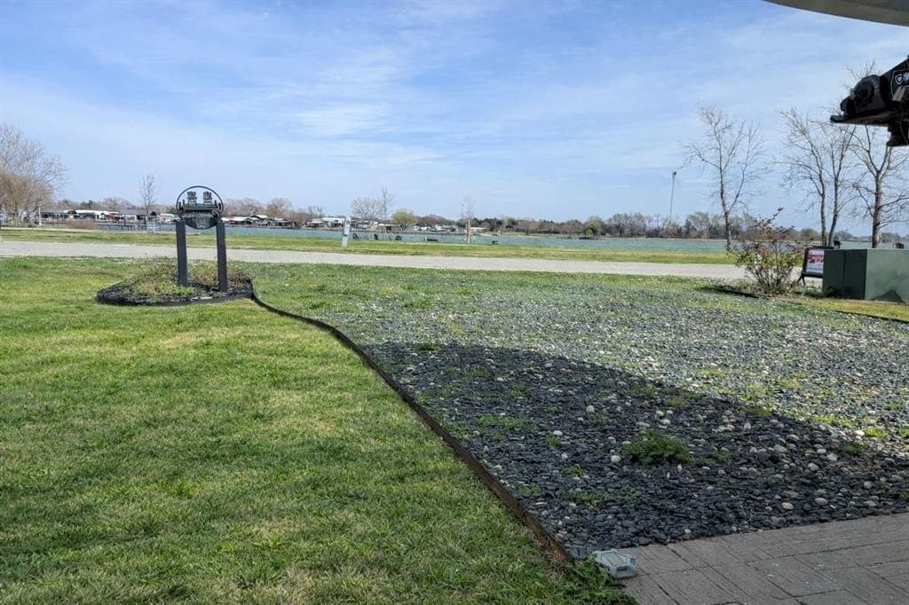 0.1 acres in Navarro County - photo 24