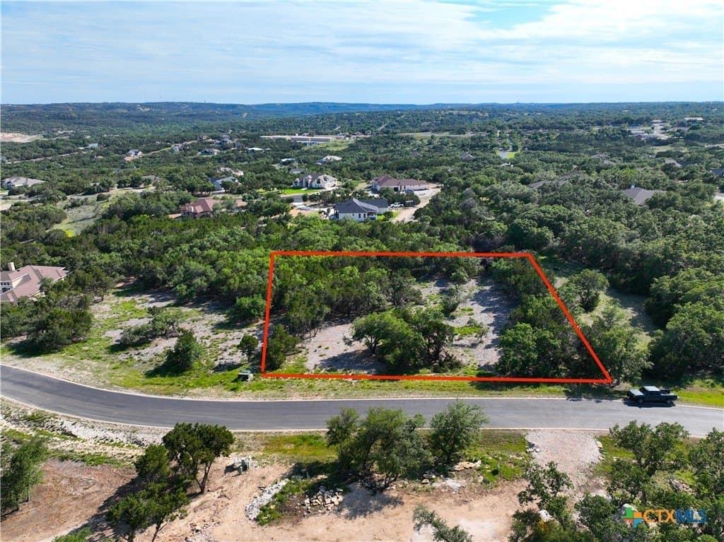 1.04 acres in Comal County - photo 3