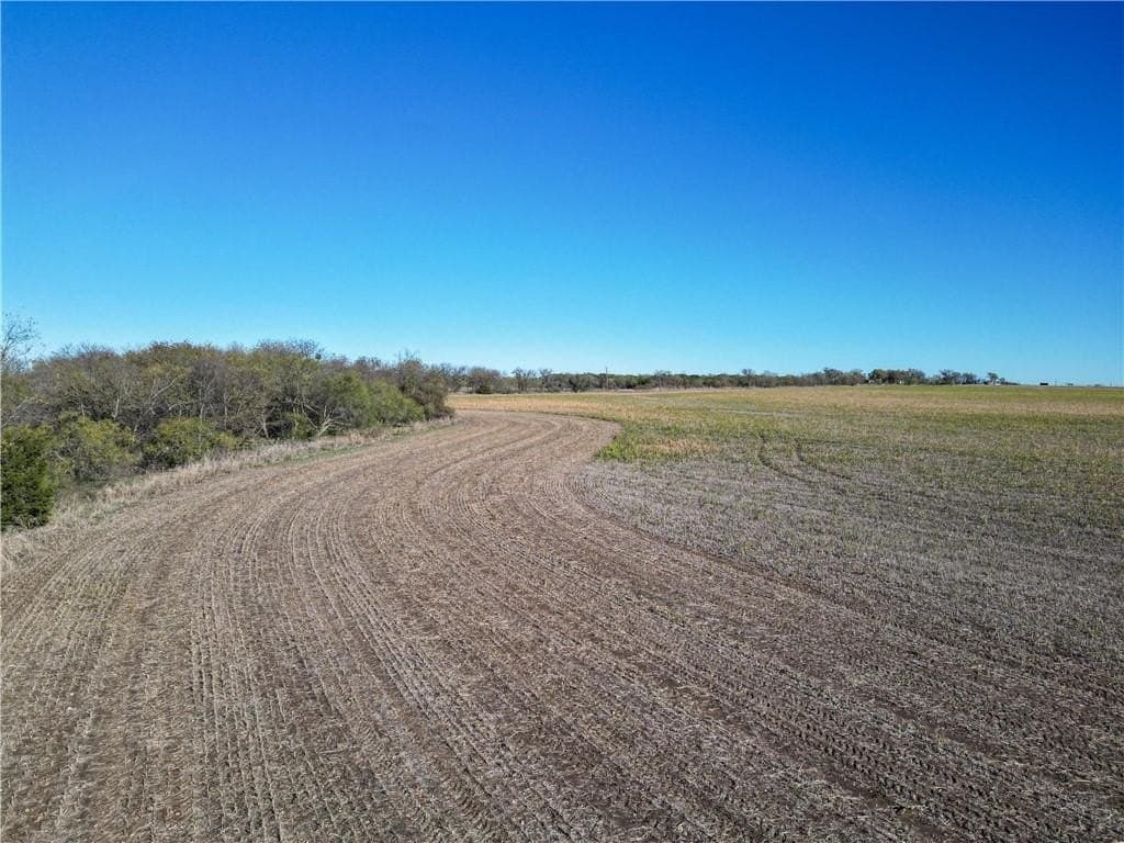 30 acres in McLennan County - photo 9