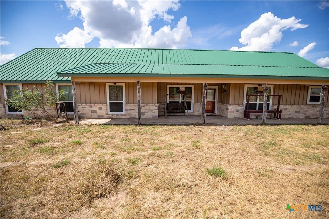 408.33 acres in DeWitt County - photo 37
