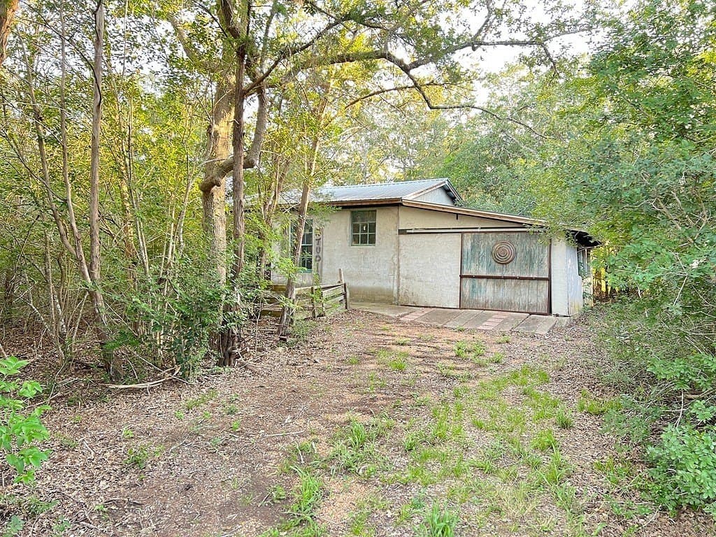 0.73 acres in Bastrop County - photo 3