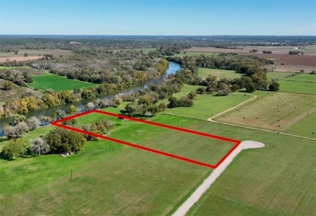 4.91 acres in Fayette County - photo 2