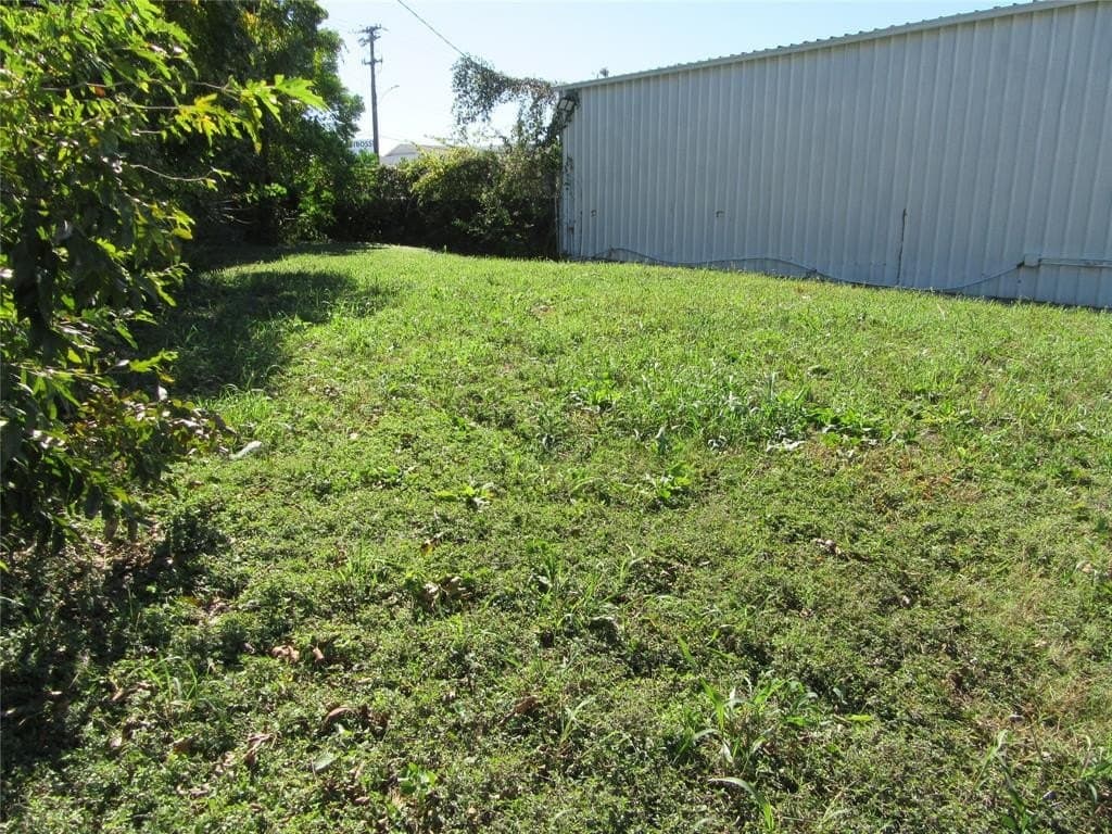0.09 acres in Dallas County - photo 3