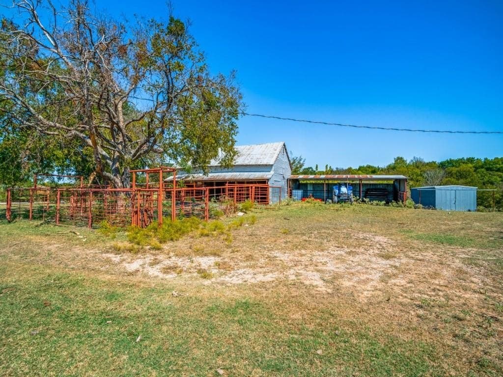 176 acres in Kaufman County - photo 5