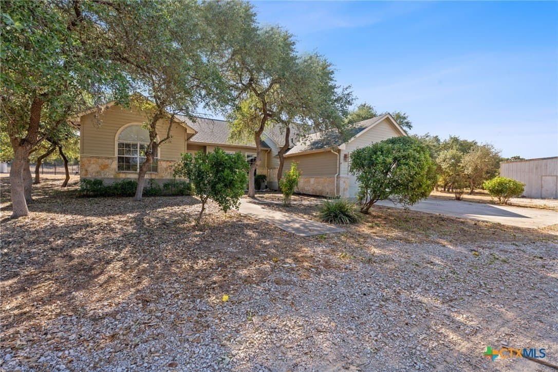 12.46 acres in Comal County - photo 4