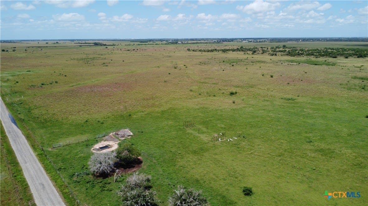 10.01 acres in Victoria County - photo 10