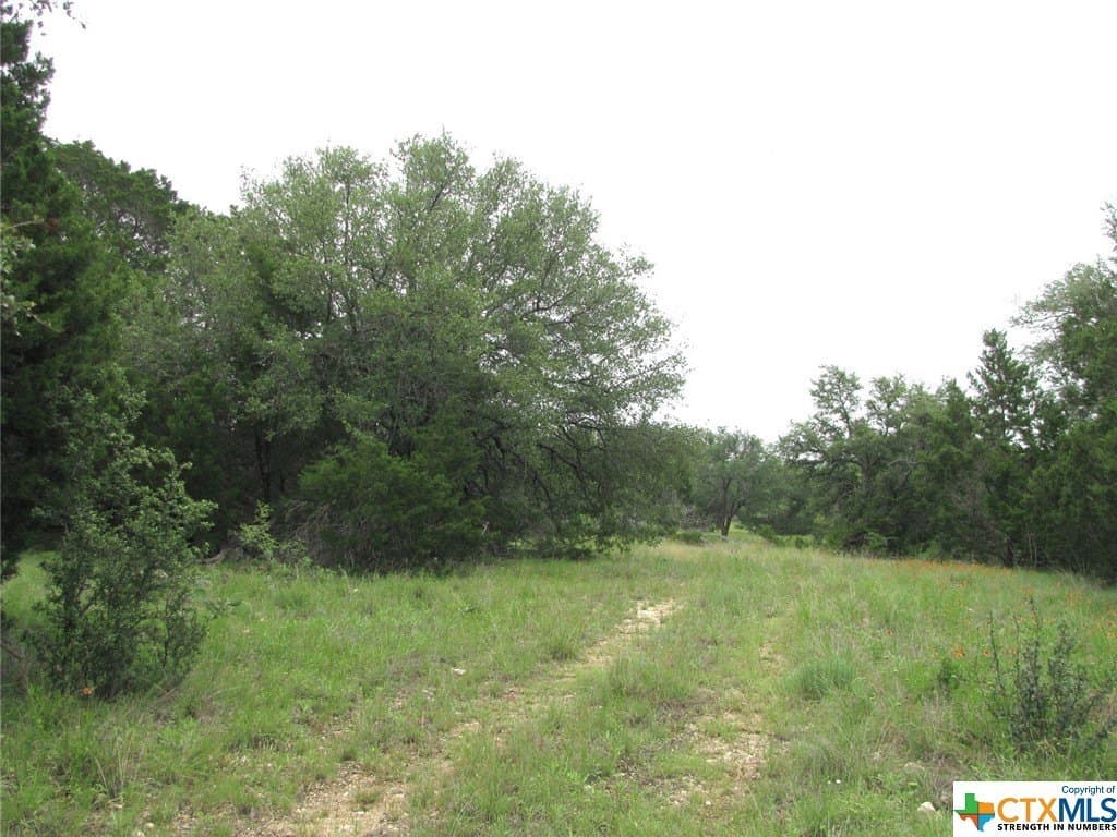 10.01 acres in Hamilton County - photo 2
