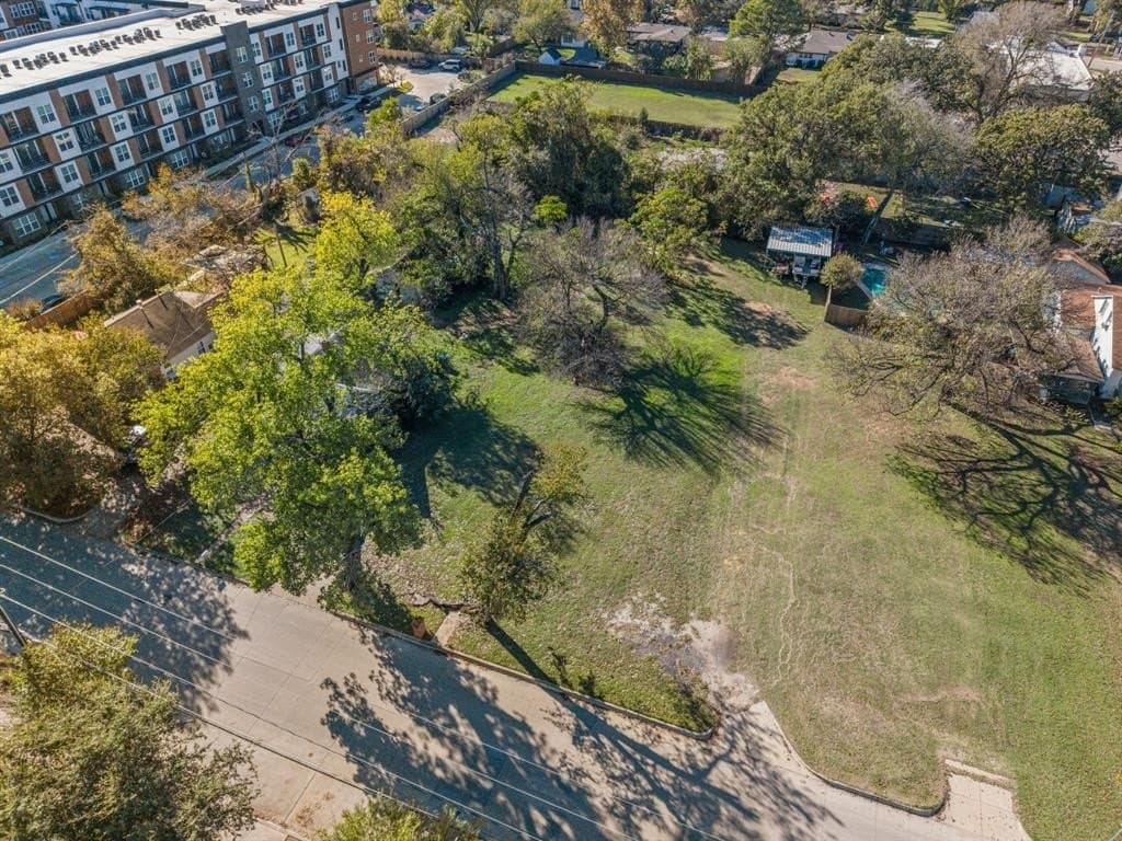 0.37 acres in Tarrant County - photo 12