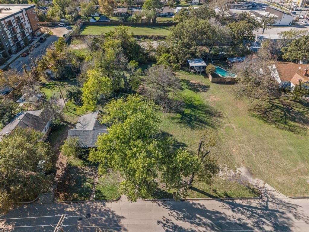 0.37 acres in Tarrant County - photo 11