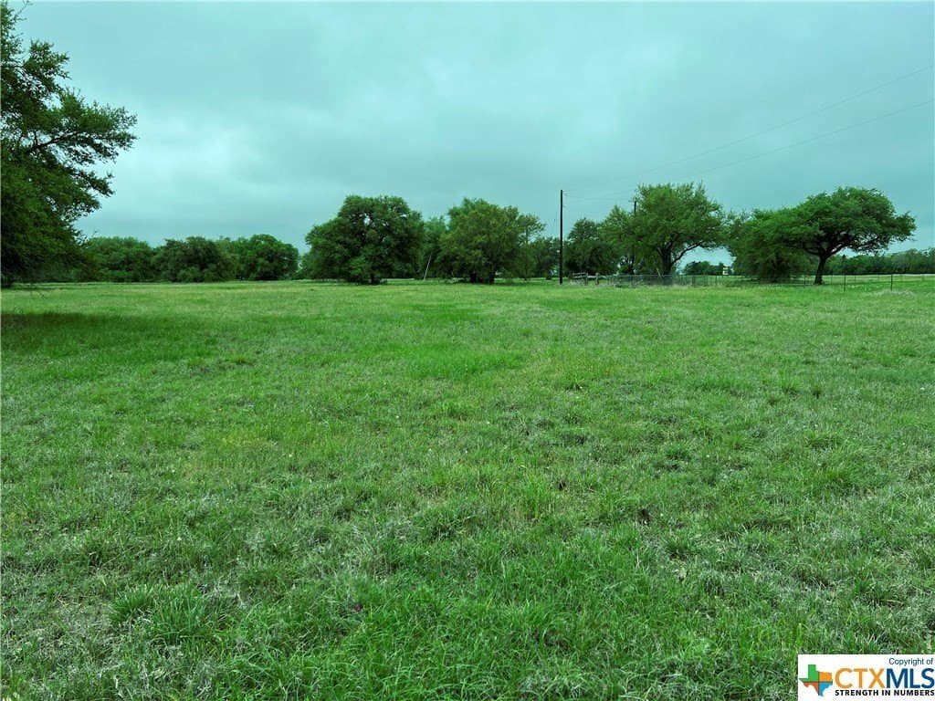 1.07 acres in Lavaca County - photo 5