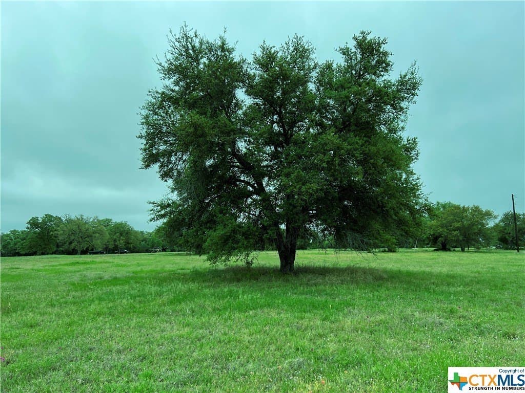 1.07 acres in Lavaca County - photo 2