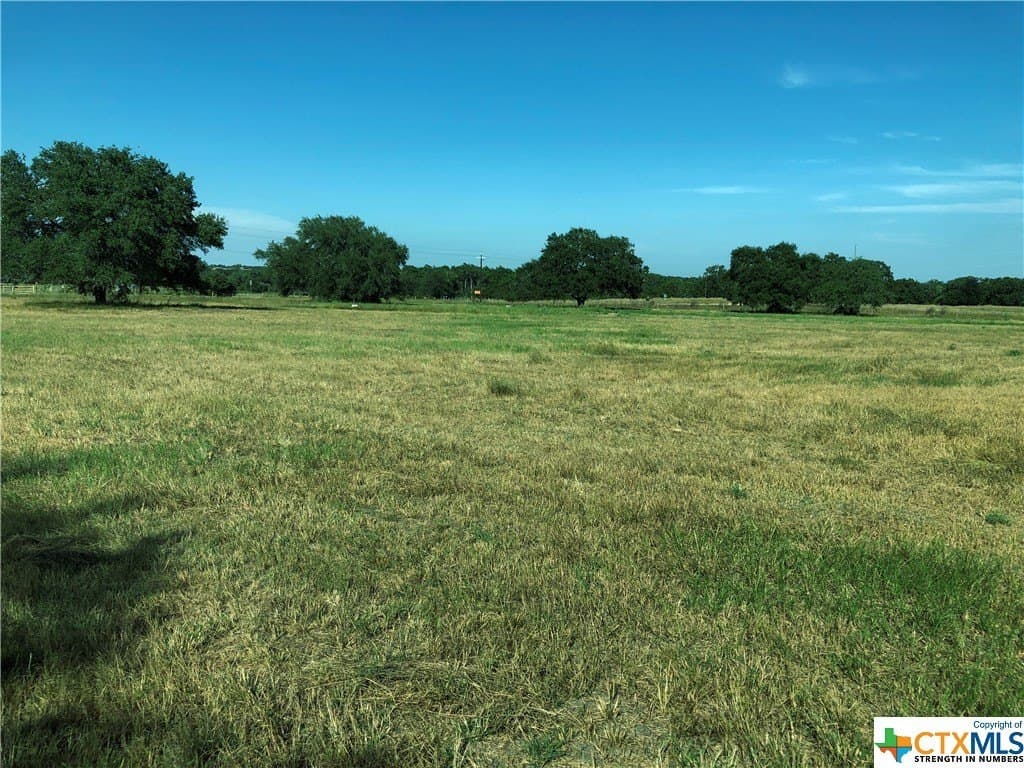 1.07 acres in Lavaca County - photo 3