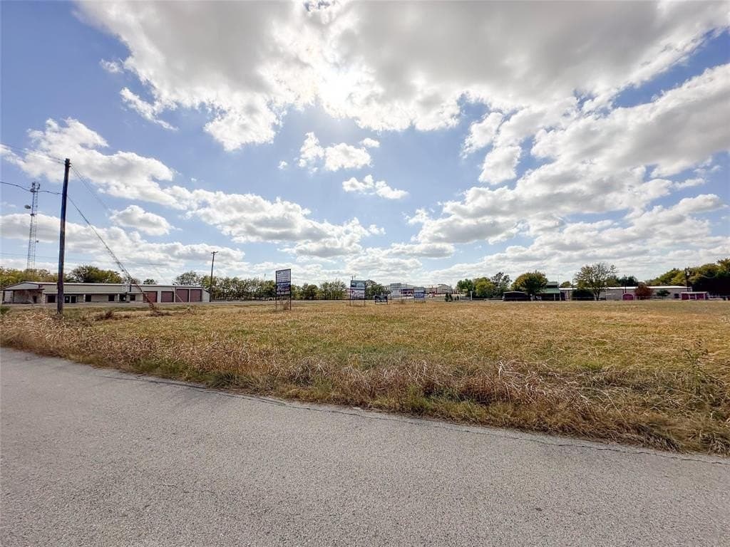 1.69 acres in Kaufman County - photo 13