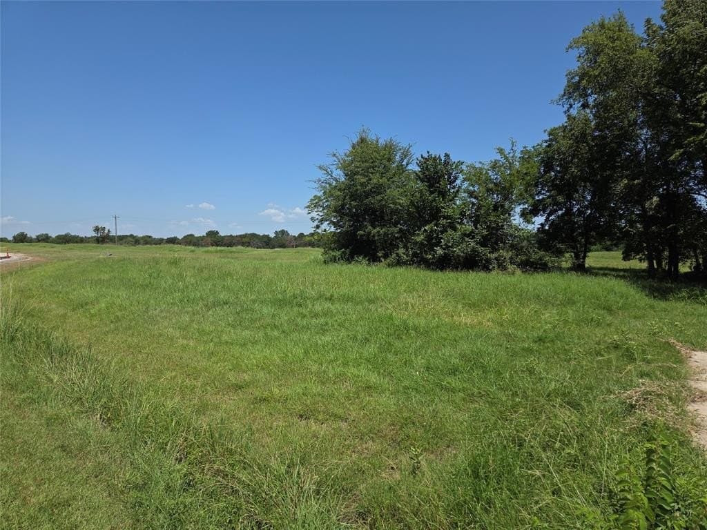 1.03 acres in Navarro County - photo 4