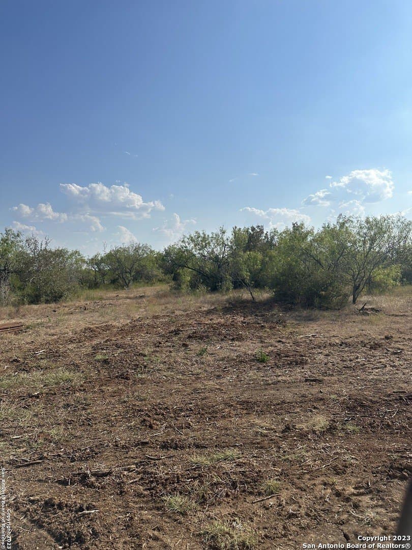 5.63 acres in Wilson County - photo 15