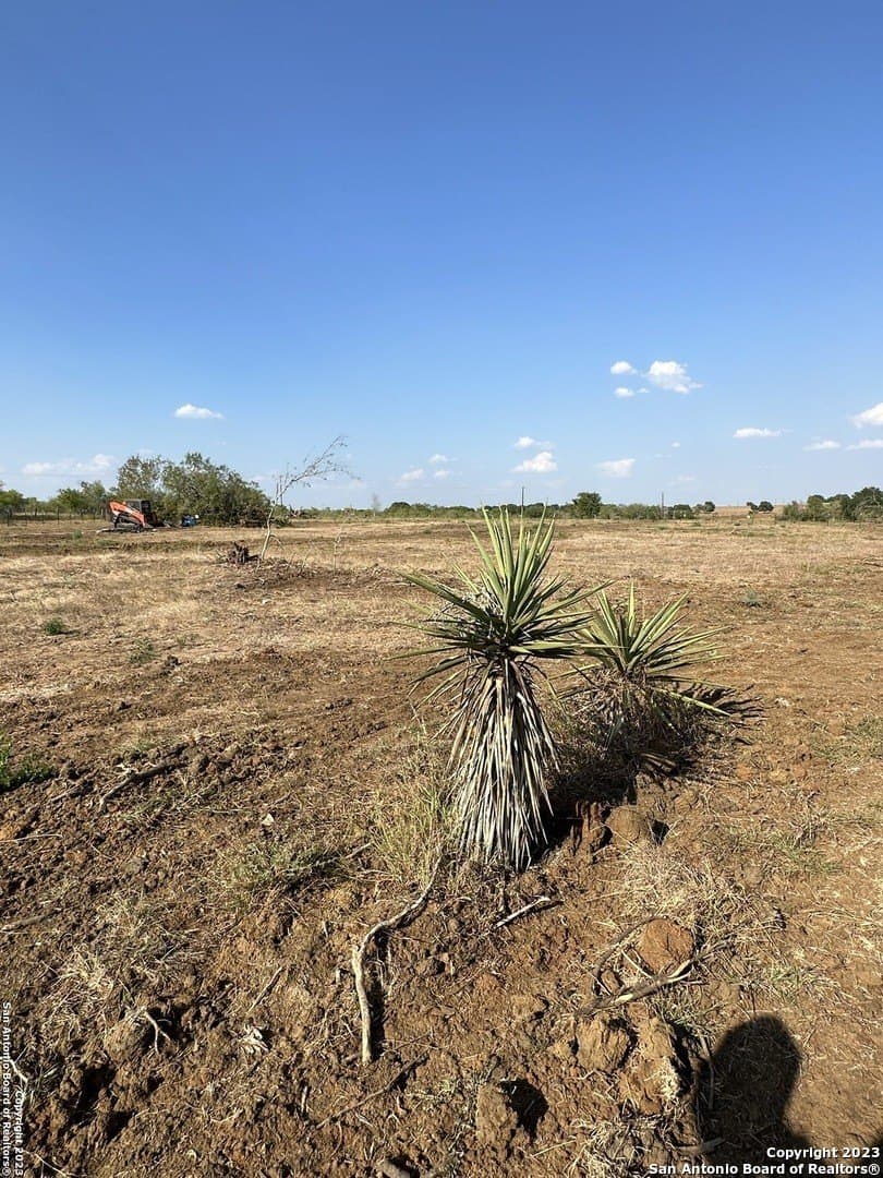 5.63 acres in Wilson County - photo 8
