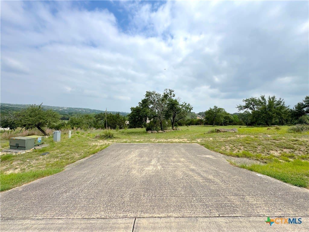 1.2 acres in Comal County - photo 2
