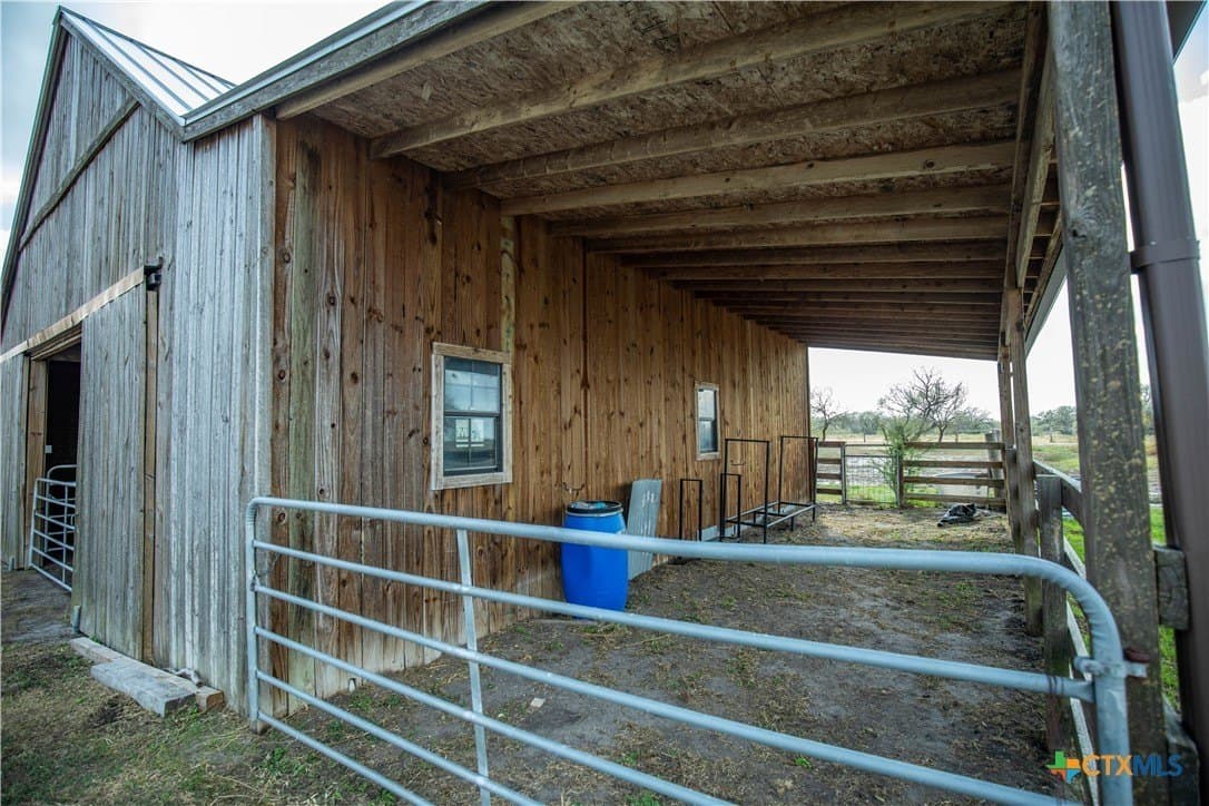 50 acres in DeWitt County - photo 27