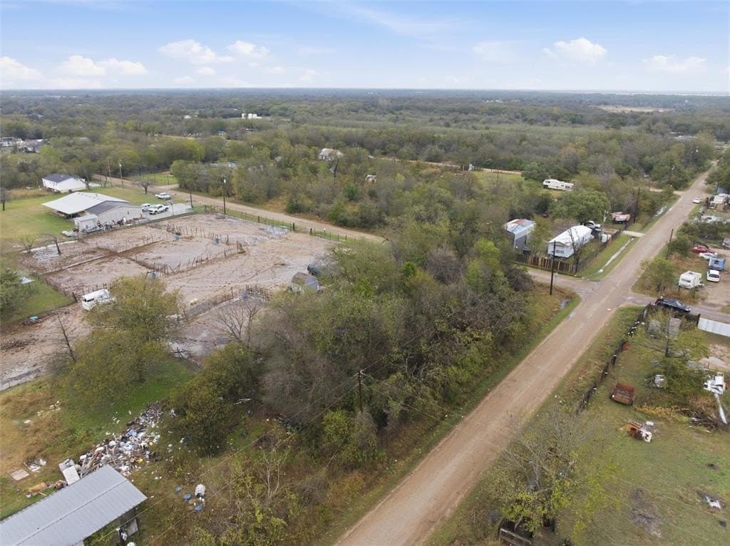 0.27 acres in McLennan County - photo 9