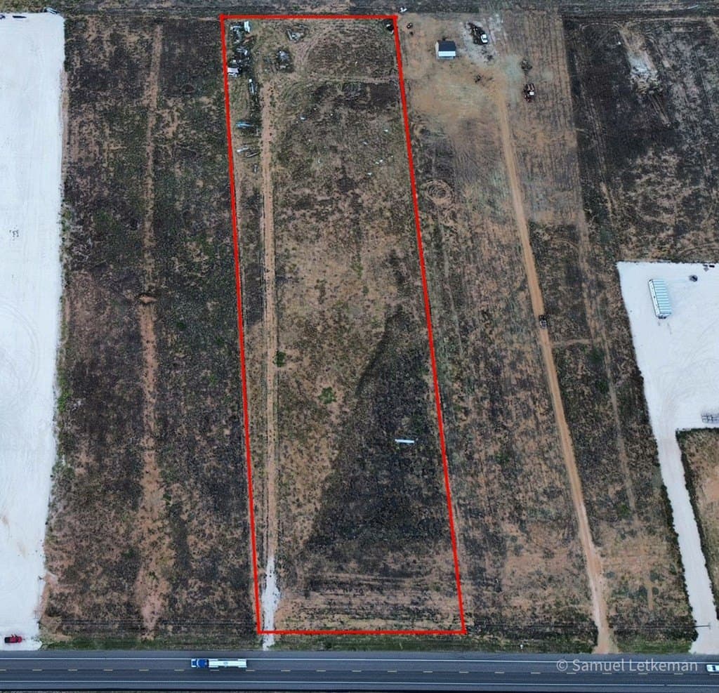 5 acres in Gaines County - photo 2