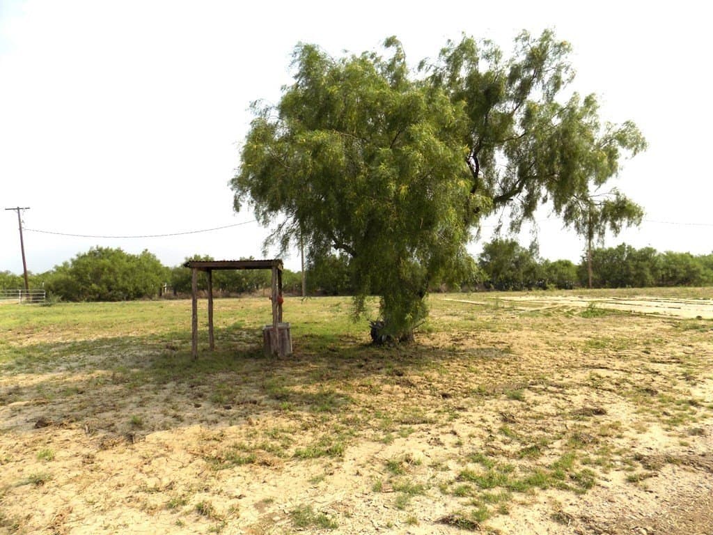 30.59 acres in Maverick County - photo 5